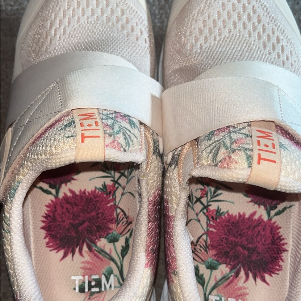 No longer cycle! Only worn probably 5 times (not outside) basically new